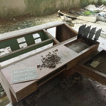 včelín přístřešek přístavby budova