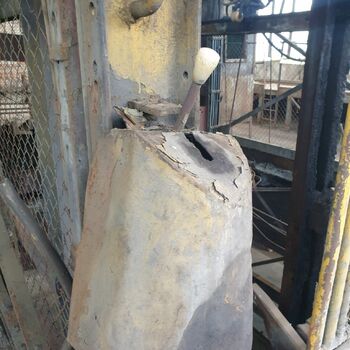 kotel loď kontejner