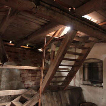 Sušárna chmele na zámeckém dvoře