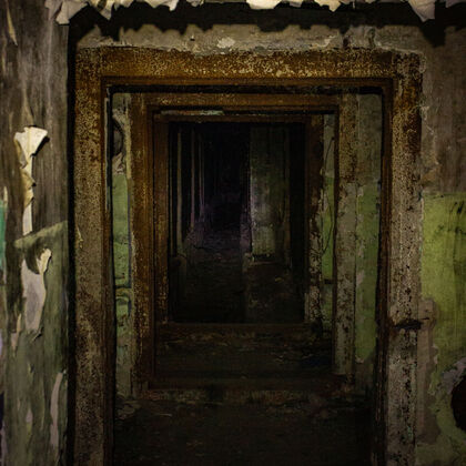 Unterirdisches Übertragungszentrum 2024