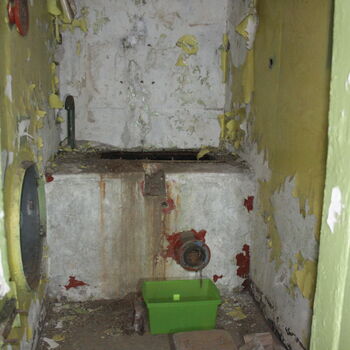 Kam zmizeli Rusové? Opuštěný sklad Javor 50