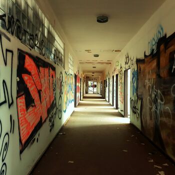 locker fastener restraint