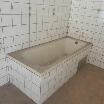 koupelna Vana loď místnost Vana koupel interiér Toaleta vyčistit domácí vedle sebe