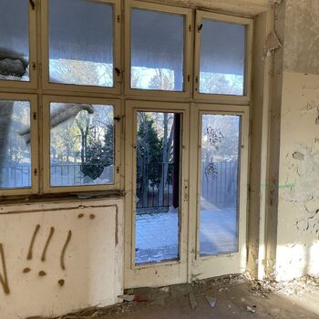 2025 Ex-sovětská nemocnice