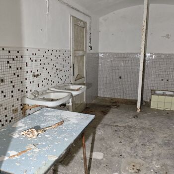 Co to bylo? Tábor nebo lovecký zámeček...