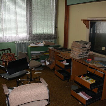 Proč to tu nechali? Opuštěné ředitelství