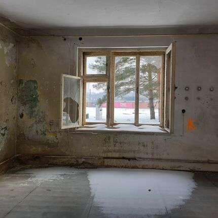 Abandoned turntable 2021