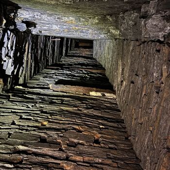 Verlassenes Bergwerk Verlassenes Bergwerk