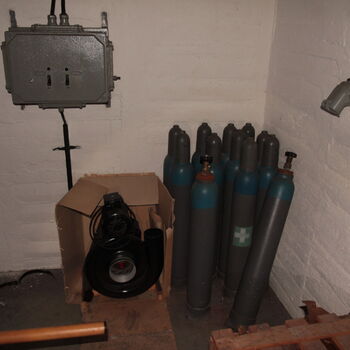 CO shelter under the refrigeration plant