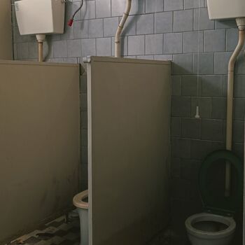 Opuštěná dětská léčebna 🧸🖤 Opuštěná dětská léčebna 🧸🖤