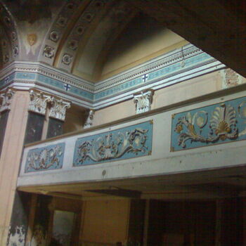 Opuštěný zámek s kaplí na Moravě Opuštěný zámek s kaplí na Moravě