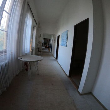 Zu einem Hotel umgebautes Schloss Zu einem Hotel umgebautes Schloss