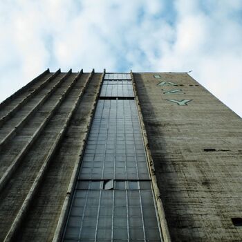 Skipová věž, Lazy