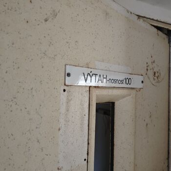 Kdo se tady léčil? Opuštěná psychiatrická léčebna...