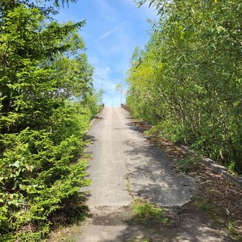 Anti-aircraft missile base