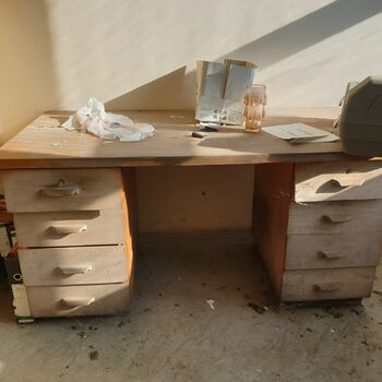 nábytek soubor Kancelářský nábytek interiér