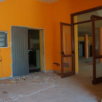 místnost interiér dům domácí předsíň podlaha dveře