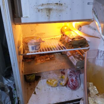 Dům babičky která nedojedla ledničku