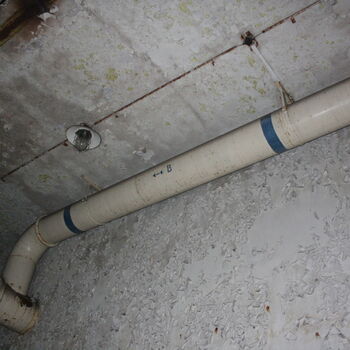 Kam zmizeli Rusové? Opuštěný sklad Javor 50