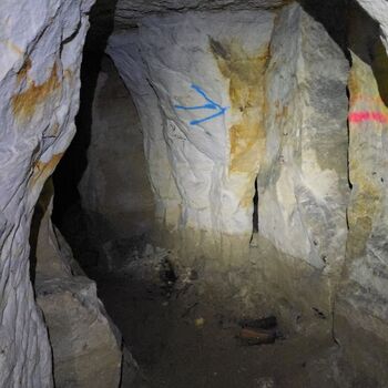 Opuštěné písečné doly pod Prahou