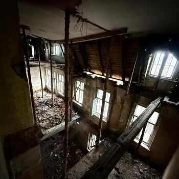 Zámek ve smrk paketu