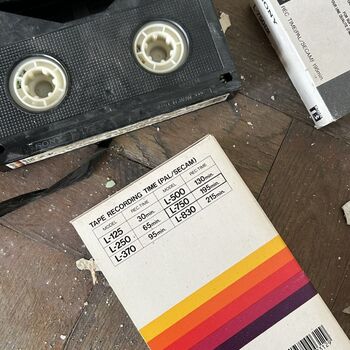 ᴀʙᴀɴᴅᴏɴᴇᴅ ꜱᴄʜᴏᴏʟ