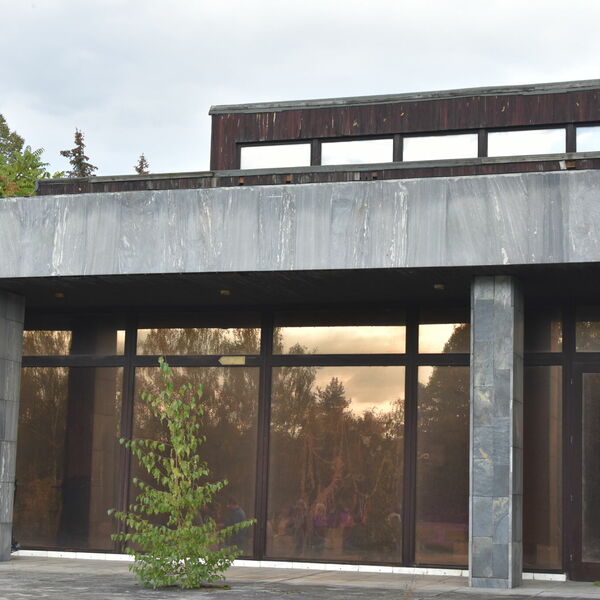 Opuštěná obřadní síň