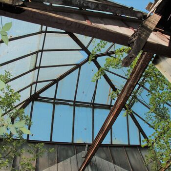 Remembering Elias before the fire