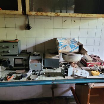 Old chemist Old chemist