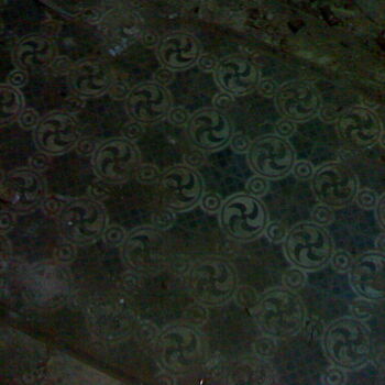 Opuštěný zámek s kaplí na Moravě Opuštěný zámek s kaplí na Moravě