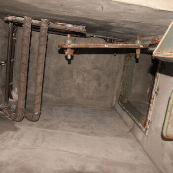 Abdeckung unter der Waggonfabrik