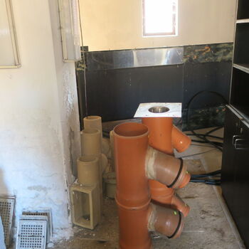 Autodílna ve stavebninách ?