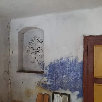 Urbex - House by the road