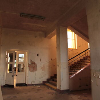 Verlassene Schule der tschechischen Minderheit im Grenzgebiet 2023