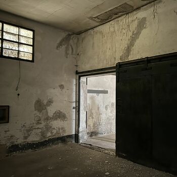 Opuštěný bývalý vojenský prostor 2022