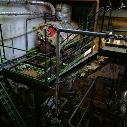 Opuštěná továrna na výrobu nábytku