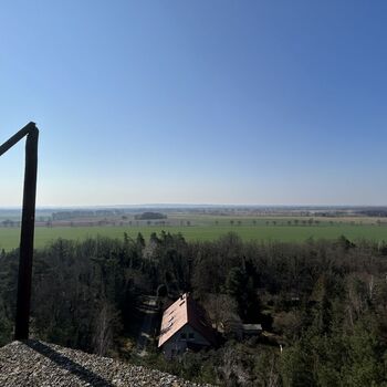 Bertzit Tower – Nedokončený experiment ⚙️🔥