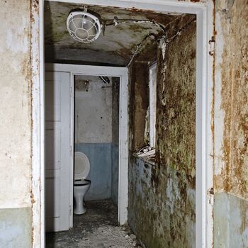 Co to bylo? Tábor nebo lovecký zámeček...