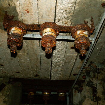 Richard Underground Factory