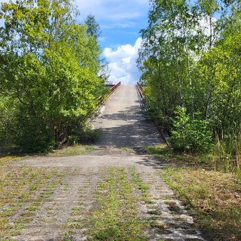 Anti-aircraft missile base