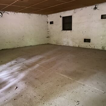 Vojenský objekt na kraji Prahy Vojenský objekt na kraji Prahy