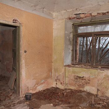 Zámek a'la slunce, seno, Italové