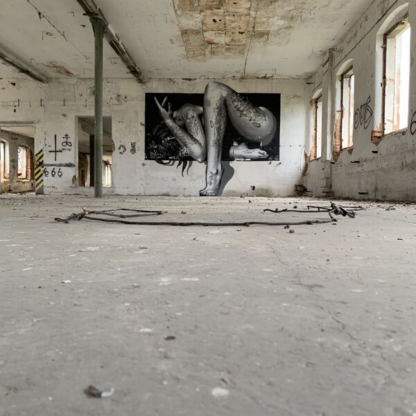 Byvala tovarna na ohybany nabytek