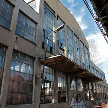 Unter den Fenstern von Pragovka - zum zweiten Mal Unter den Fenstern von Pragovka - zum zweiten Mal