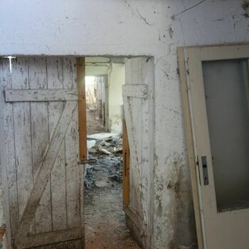 door house architecture