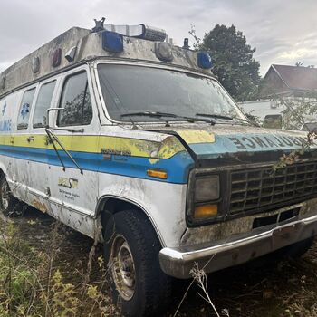 Der bekannte Friedhof der Krankenwagen