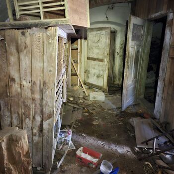 Das Haus beim Plüschtier.