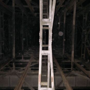 Skipová věž, Lazy