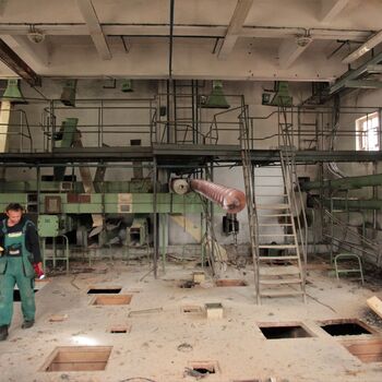 Machine mill Machine mill