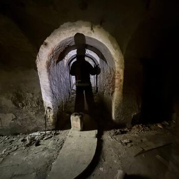 Palác u tlustého pána & přilehlý kolchoz